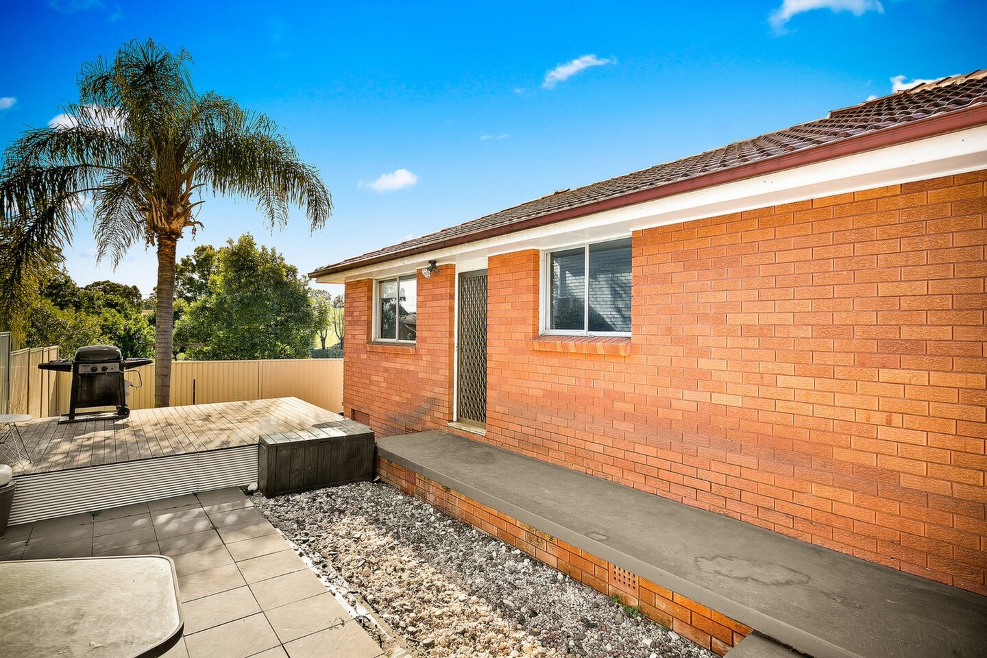 20 Sewell Avenue, Seven Hills Sold by ResponseRE Walsh Sullivan Baulkham Hills - image 1