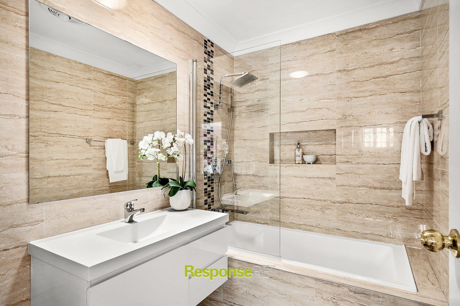 2 Lucinda Grove, Winston Hills Sold by ResponseRE Walsh Sullivan Baulkham Hills - image 1