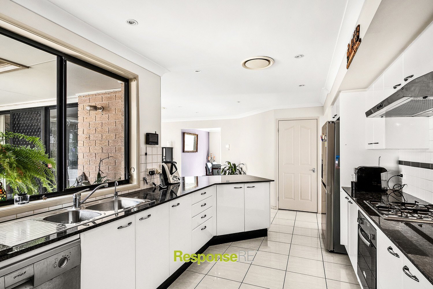 24 Honeyeater Crescent, Beaumont Hills Sold by ResponseRE Walsh Sullivan Baulkham Hills - image 1