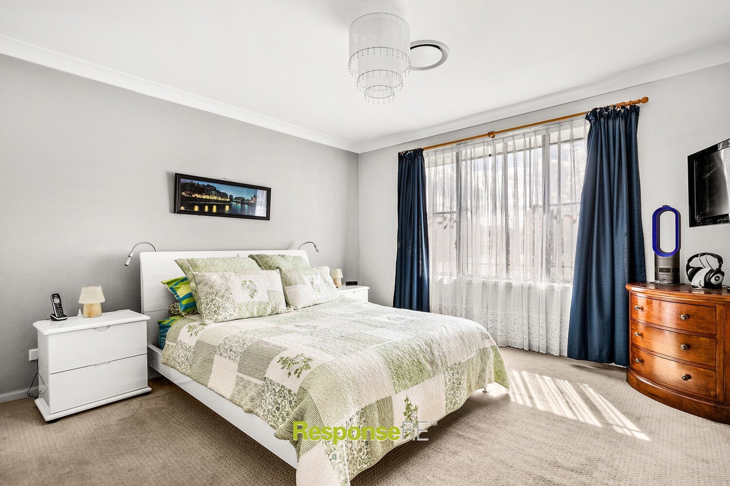 24 Honeyeater Crescent, Beaumont Hills Sold by ResponseRE Walsh Sullivan Baulkham Hills - image 1