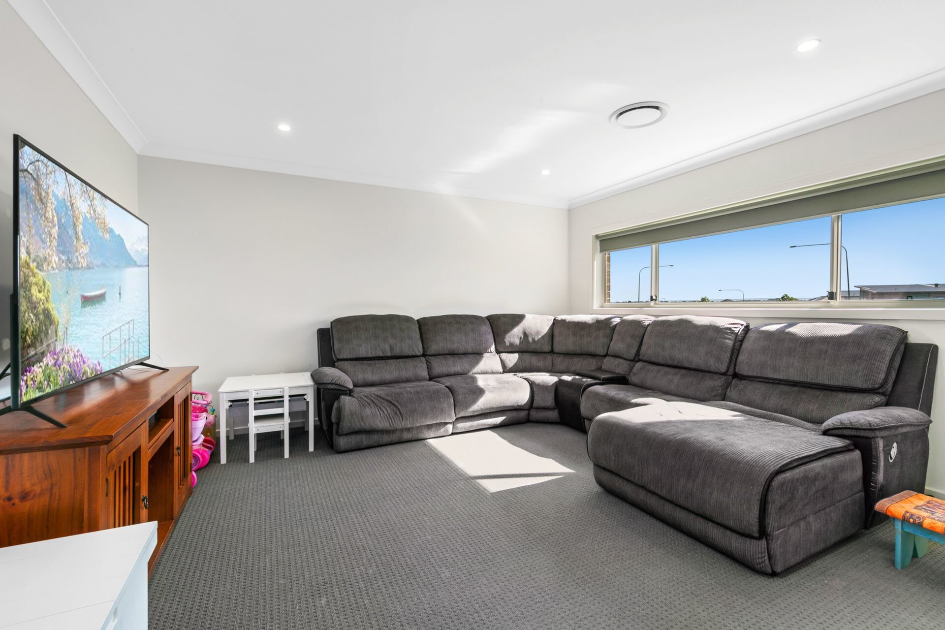 21 Grenfell Place, Colebee Sold by ResponseRE Walsh Sullivan Northmead - image 1