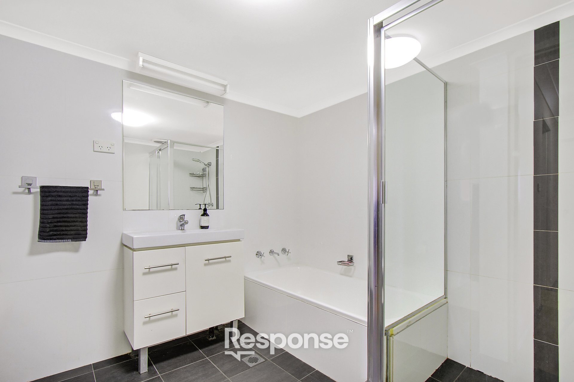 33/20 Great Western Highway, Parramatta Sold by ResponseRE Walsh Sullivan Baulkham Hills - image 1