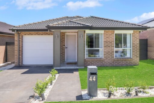 44 Flotilla Circuit, Jordan Springs Sold by ResponseRE