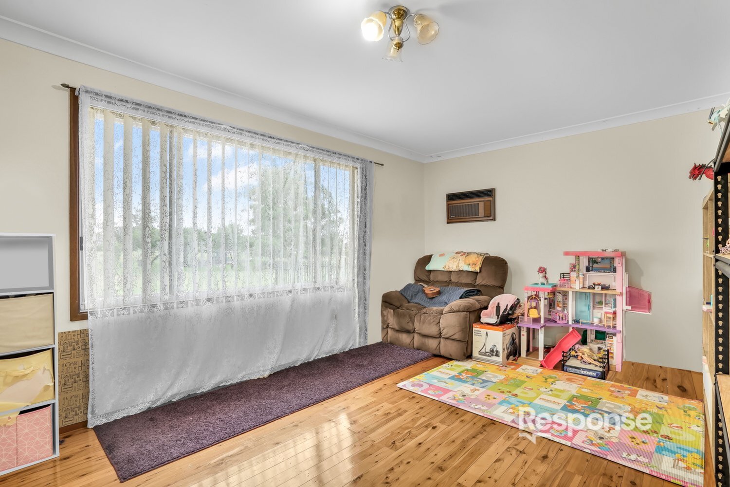 15 Corbin Avenue, South Penrith Sold by Response Real Estate Penrith - image 1