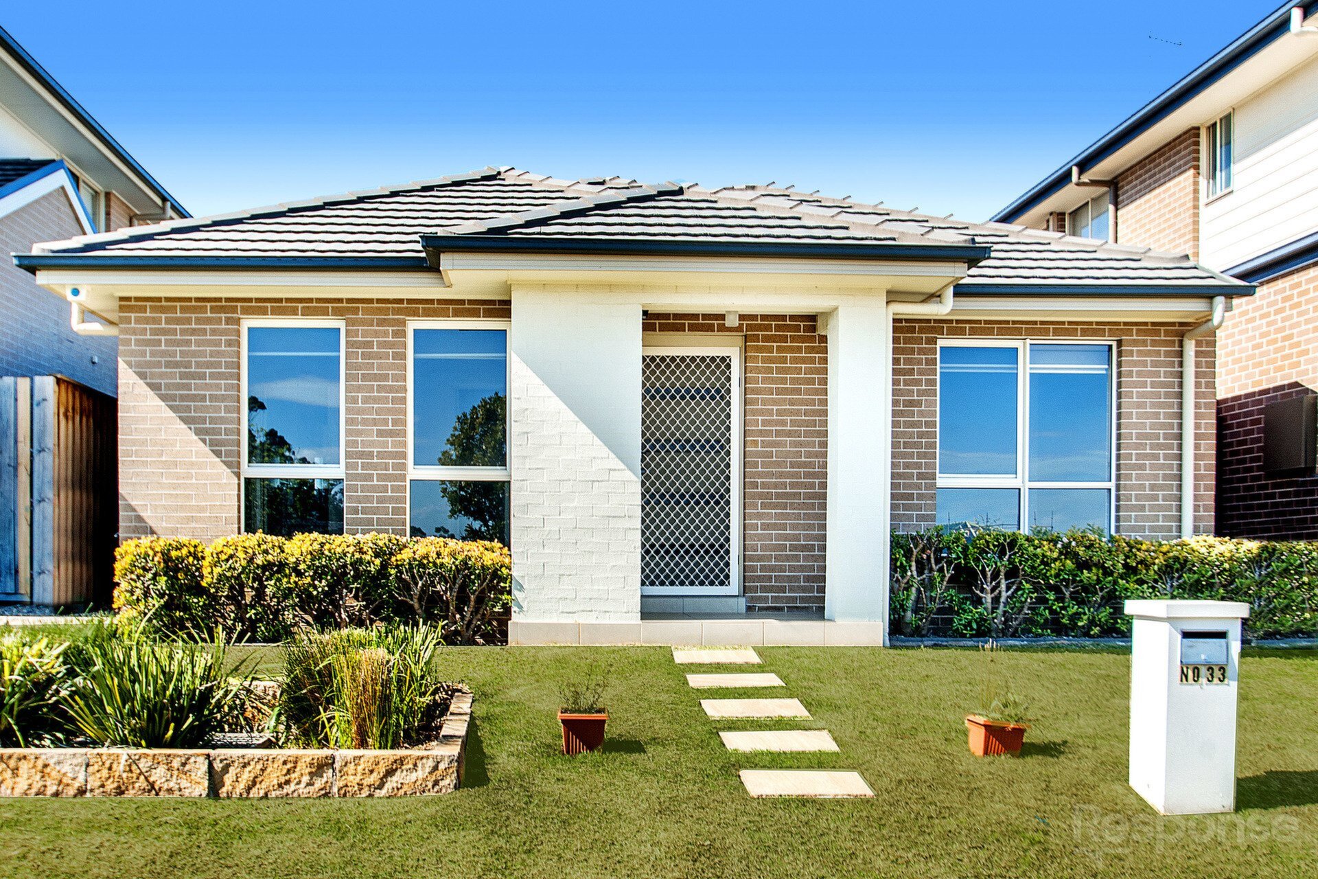33 Hezlett Road