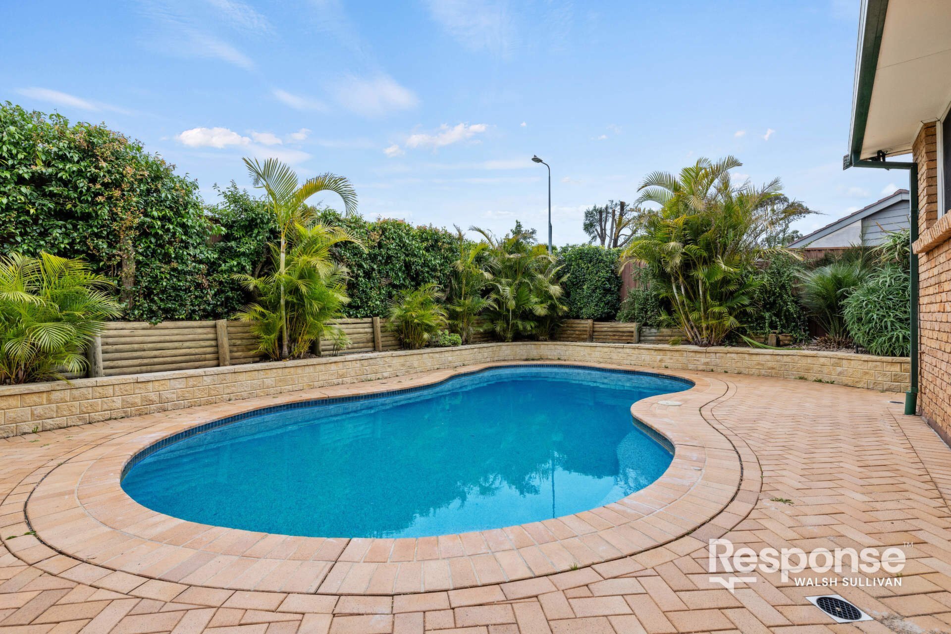 15 Kelly Close, Baulkham Hills Sold by ResponseRE Walsh Sullivan Baulkham Hills - image 1
