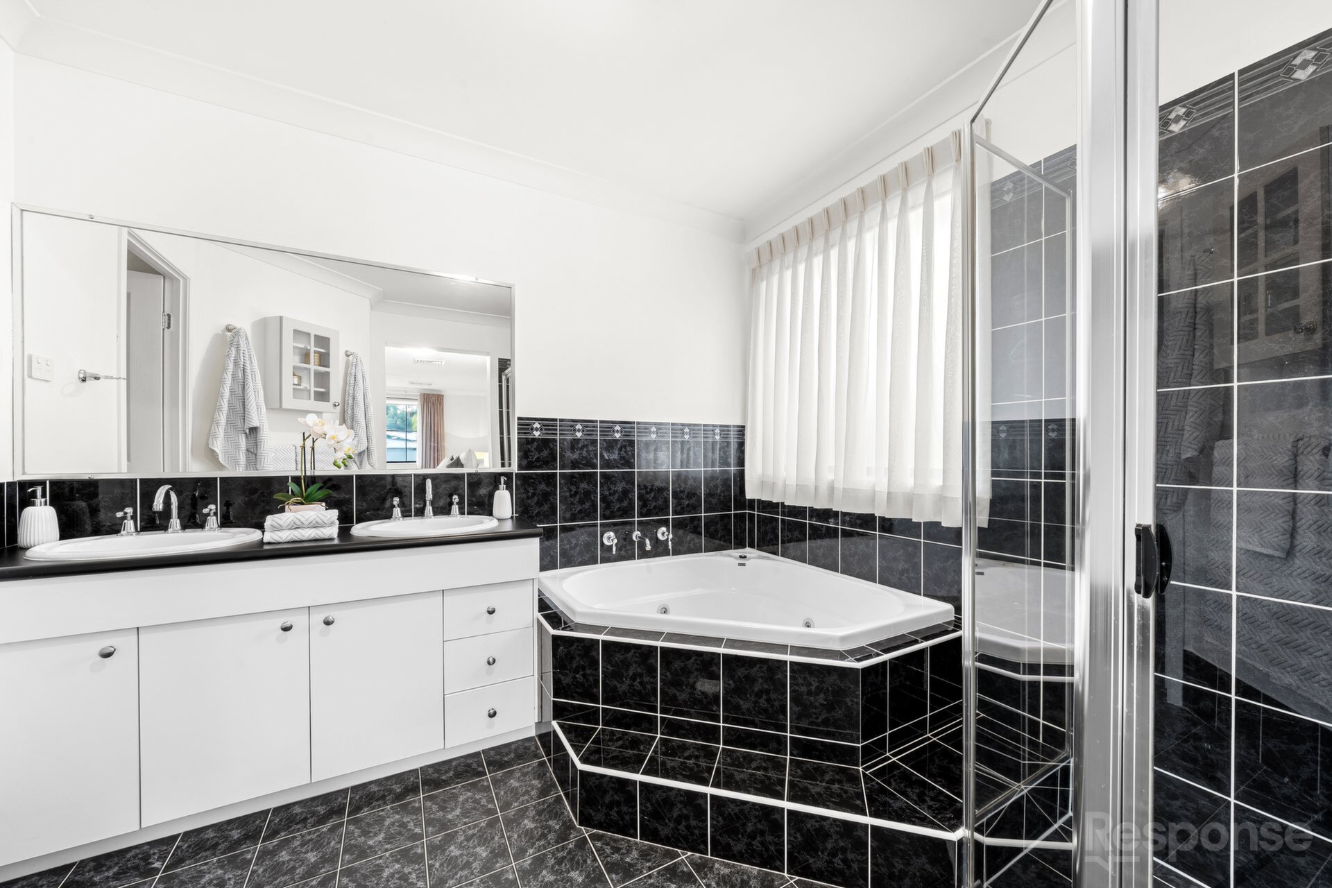 40 Skye Court, Kellyville Sold by ResponseRE Norwest - image 1