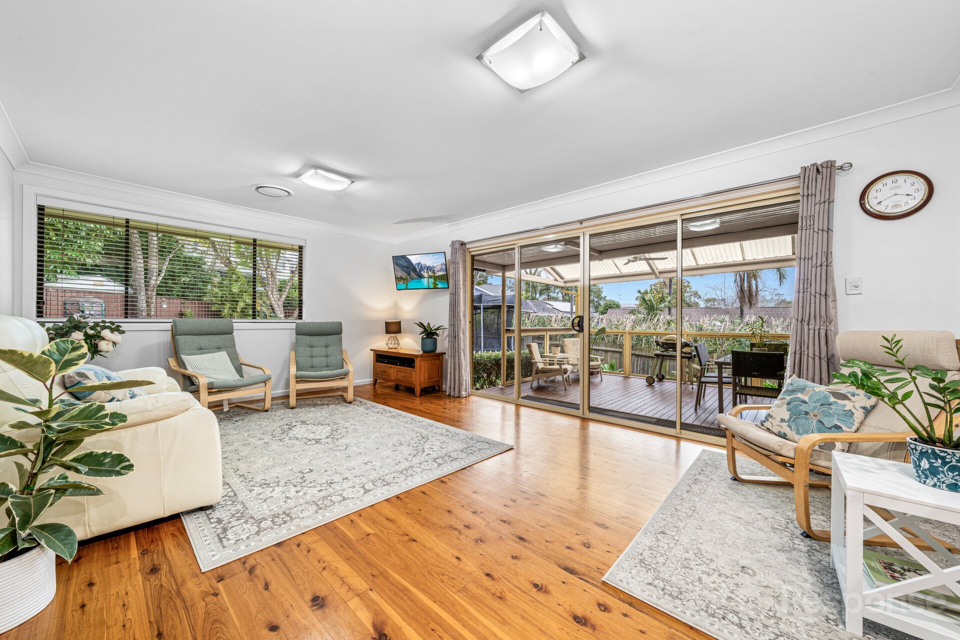 7 Harper Place, Kellyville Sold by ResponseRE Norwest - image 1