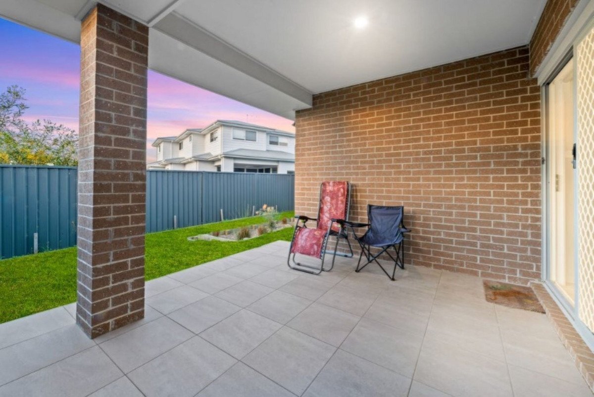 18 Lachlan Valley Way, North Kellyville Leased by ResponseRE Norwest - image 1