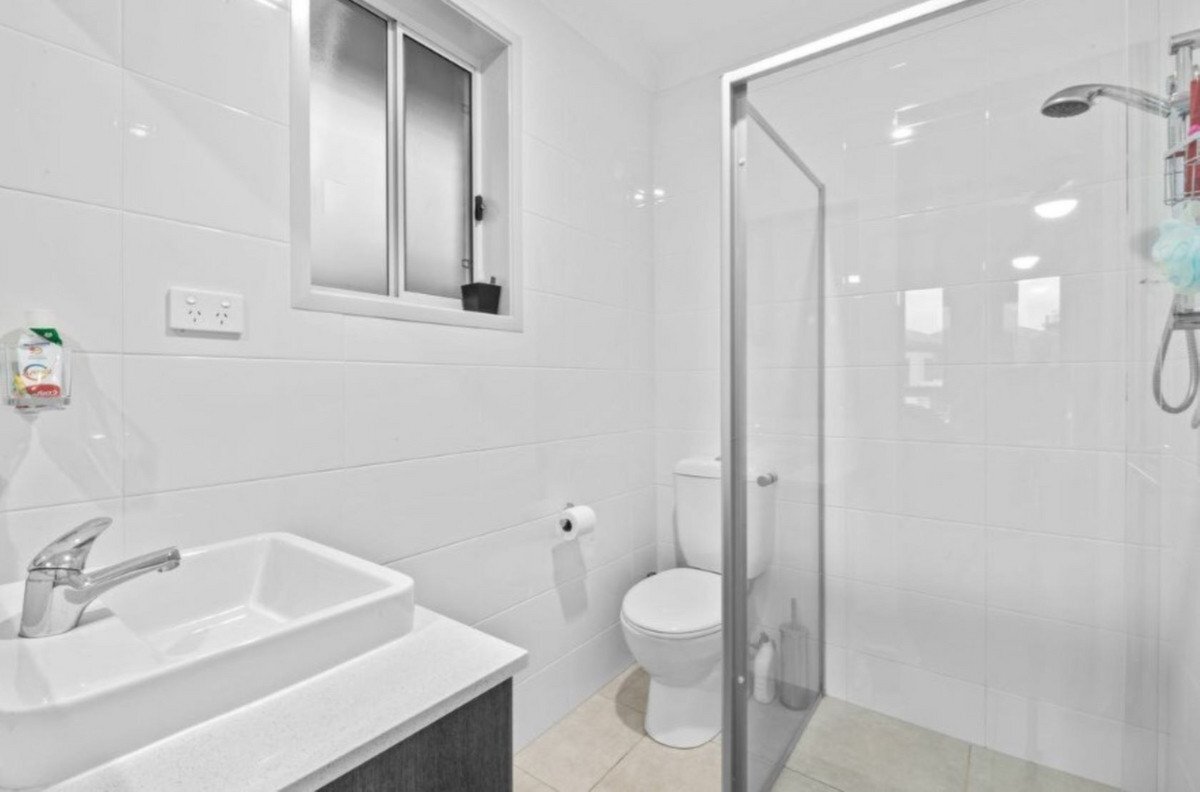 18 Lachlan Valley Way, North Kellyville Leased by ResponseRE Norwest - image 1