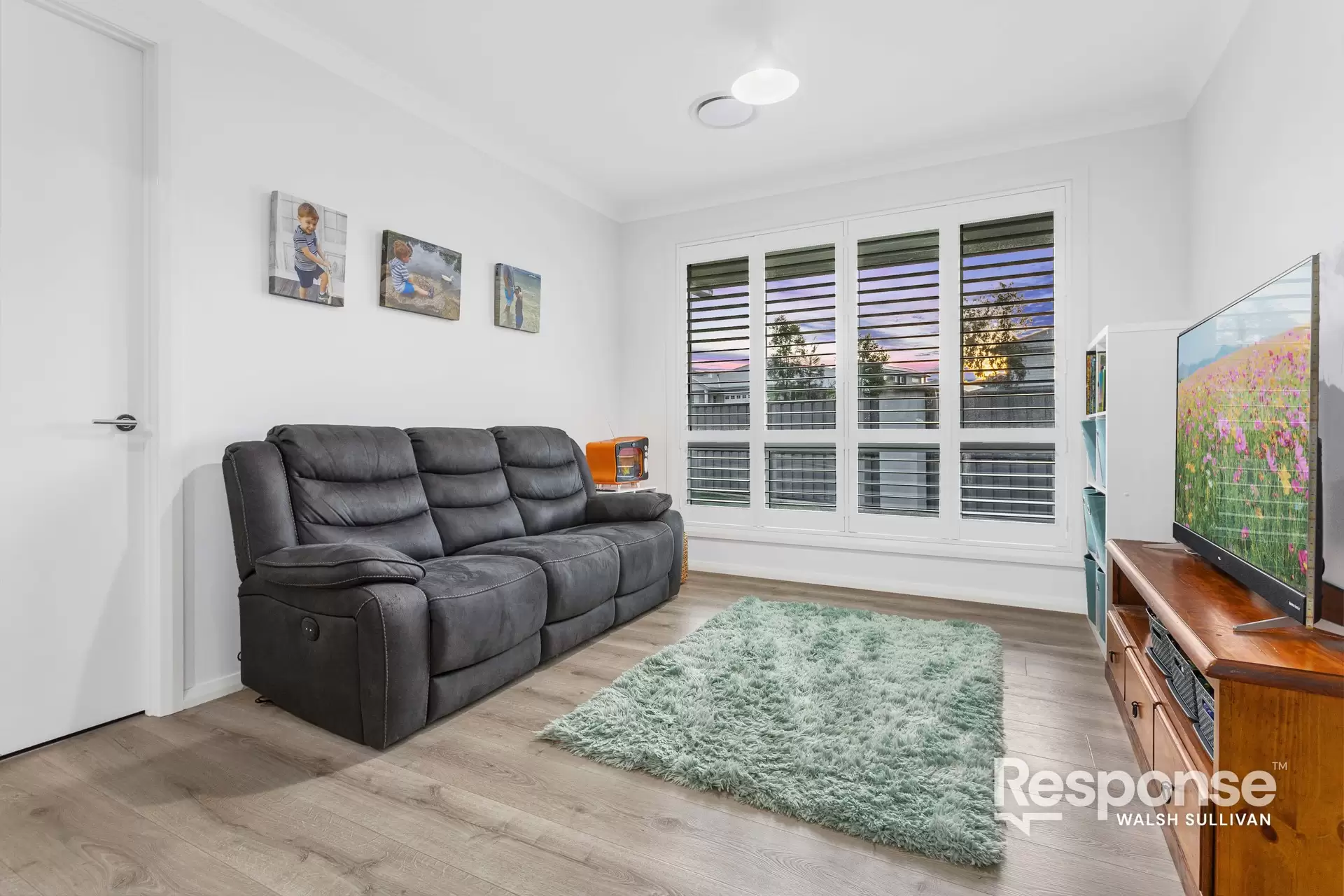 5 Ploughmans Boulevard, North Richmond Sold by ResponseRE Walsh Sullivan Baulkham Hills - image 1