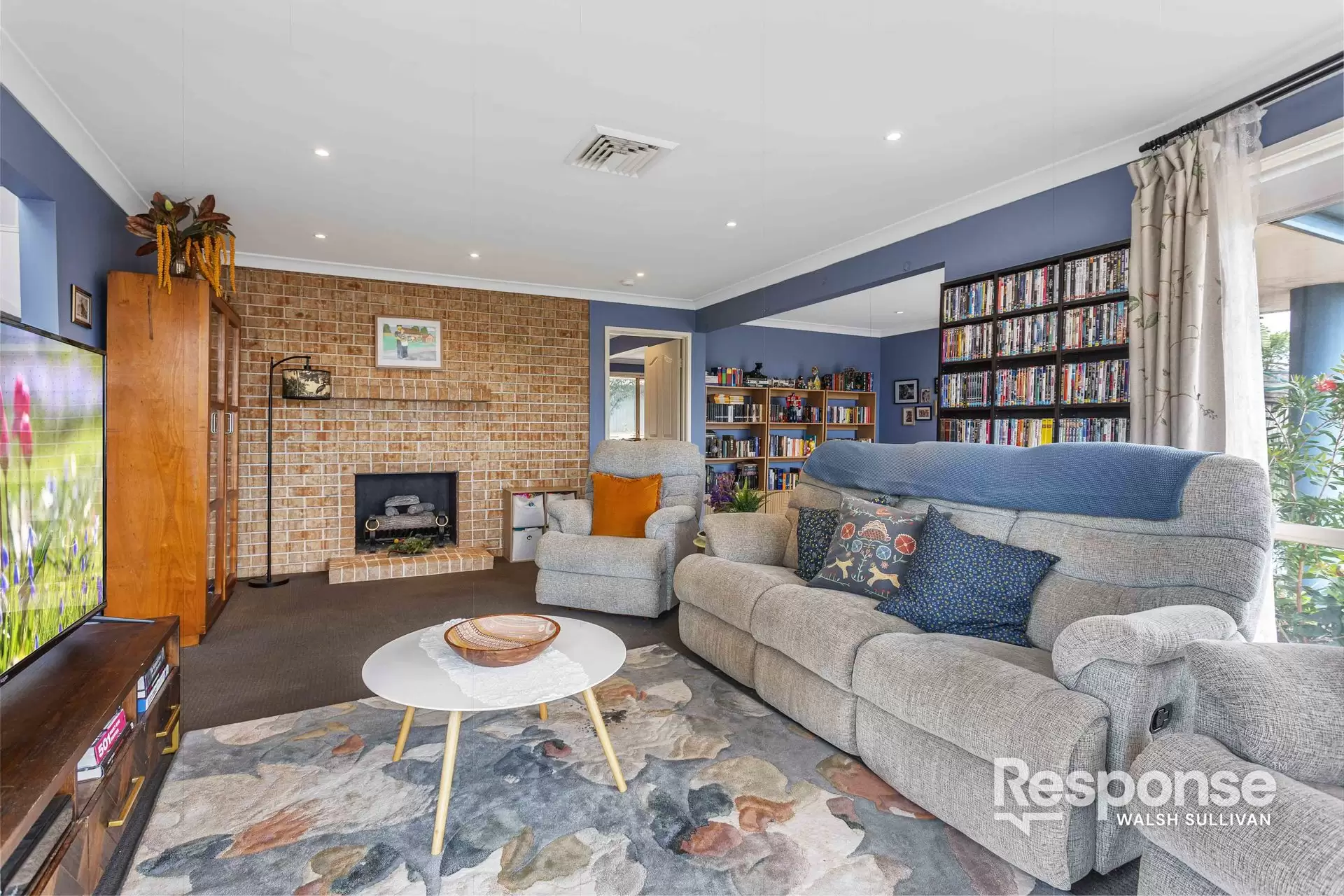 6 Cornwall Place, Bella Vista Sold by ResponseRE Walsh Sullivan Northmead - image 1