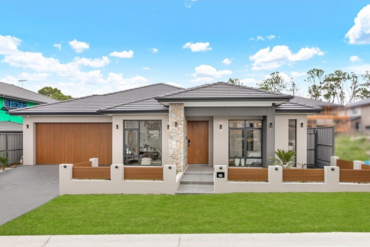 39 Empire Drive, Gables Leased by ResponseRE - image 1