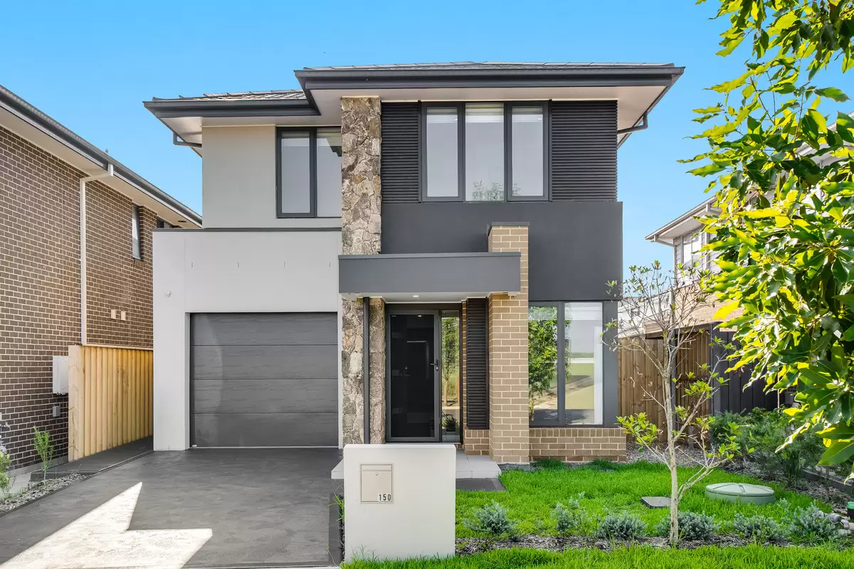 150 Valletta Drive, Gables Auction by ResponseRE - image 1