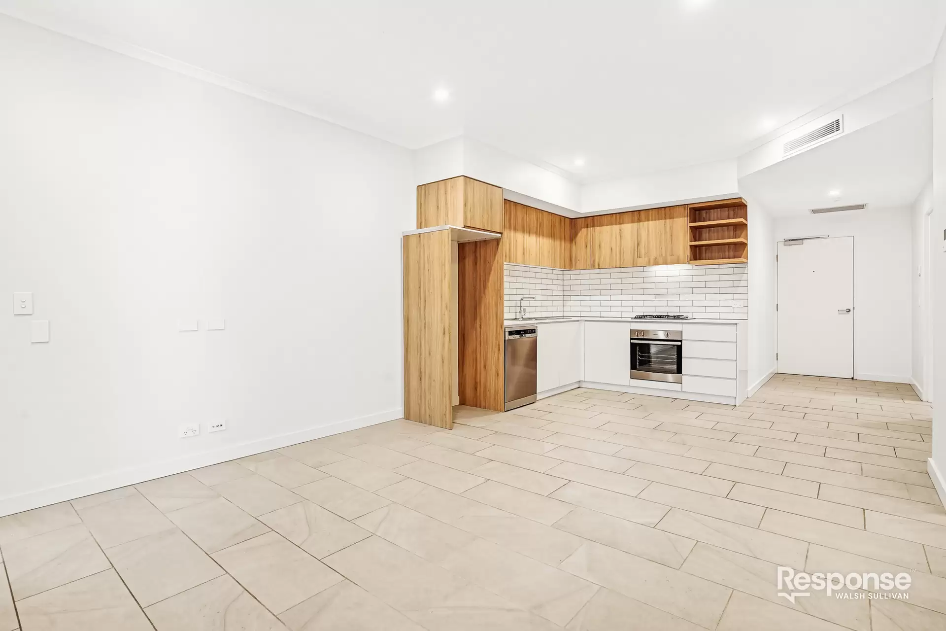 5/104 Bridge Road, Westmead Leased by ResponseRE Walsh Sullivan Baulkham Hills - image 1