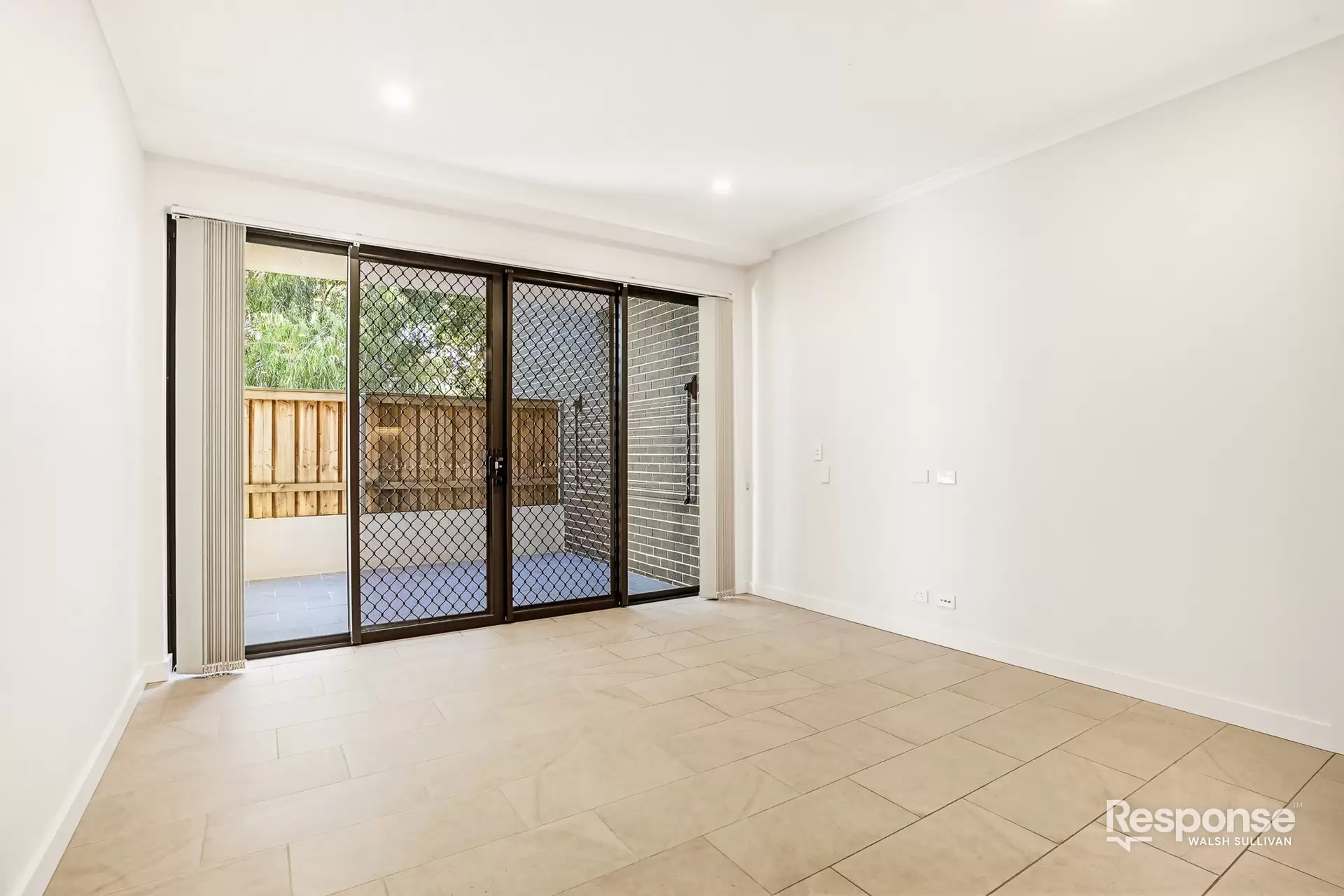 5/104 Bridge Road, Westmead Leased by ResponseRE Walsh Sullivan Baulkham Hills - image 1