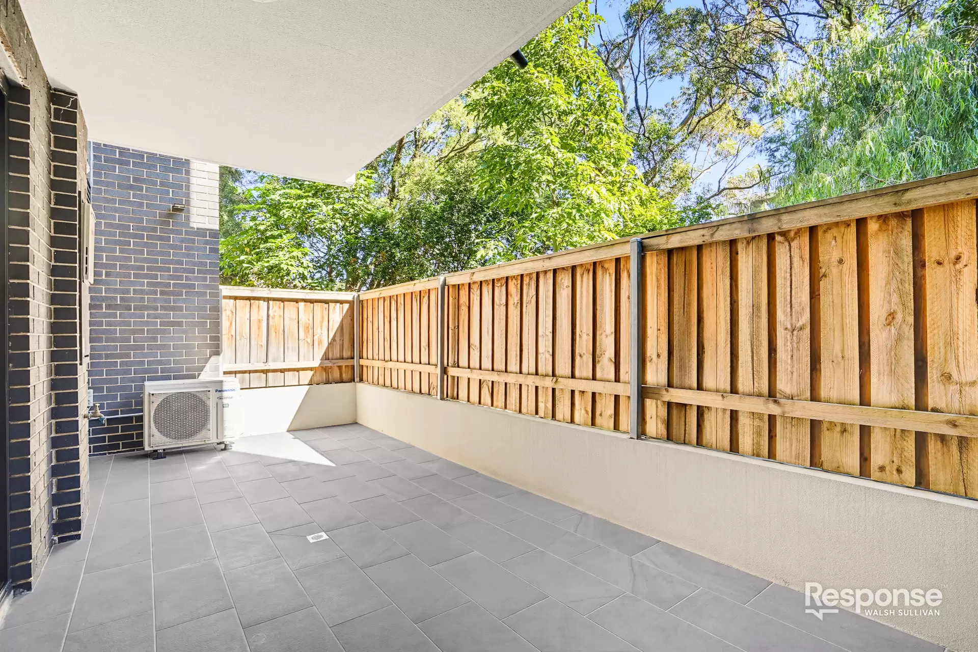 5/104 Bridge Road, Westmead Leased by ResponseRE Walsh Sullivan Baulkham Hills - image 1
