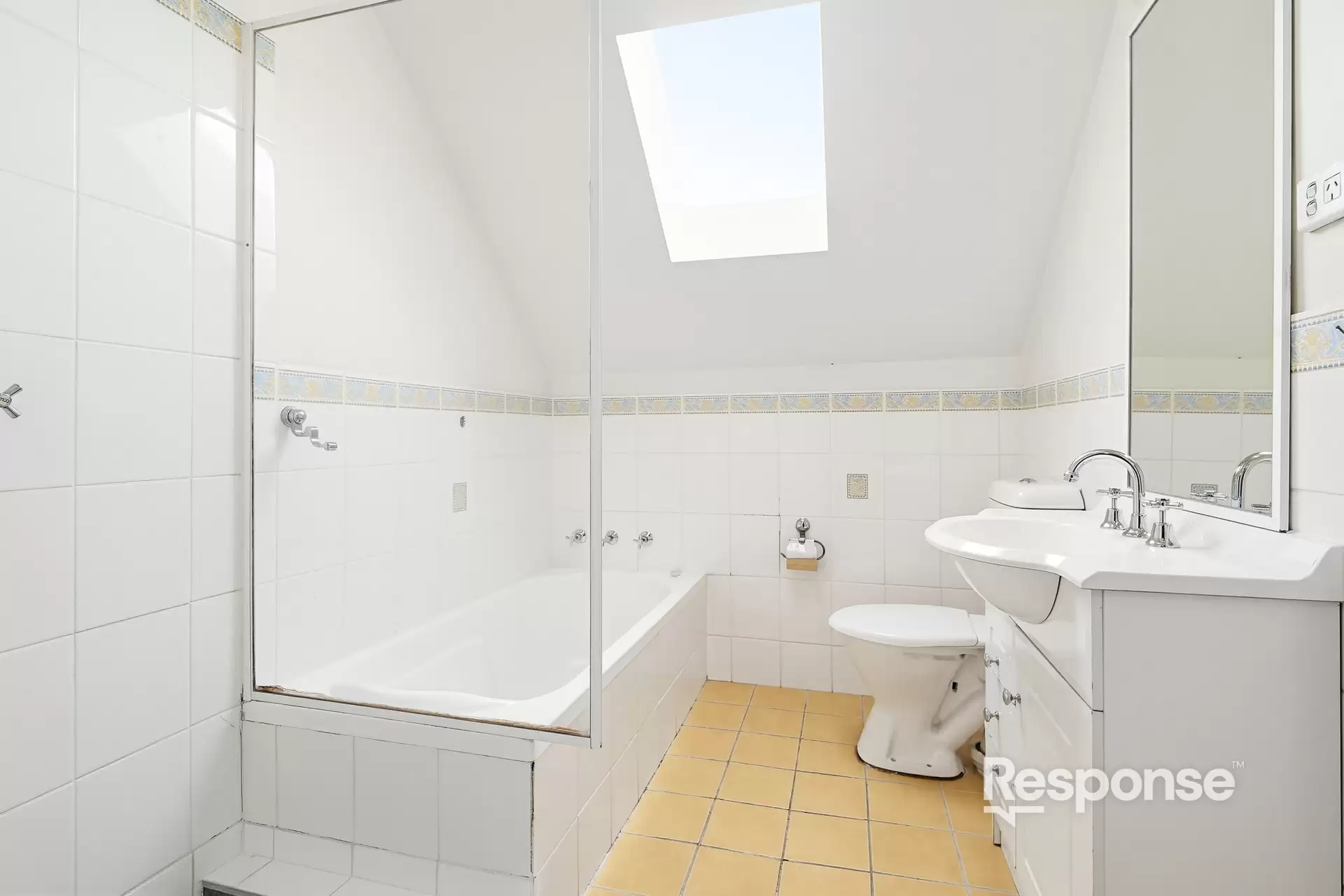 1/6-8 George Street, Kingswood Leased by ResponseRE - image 1