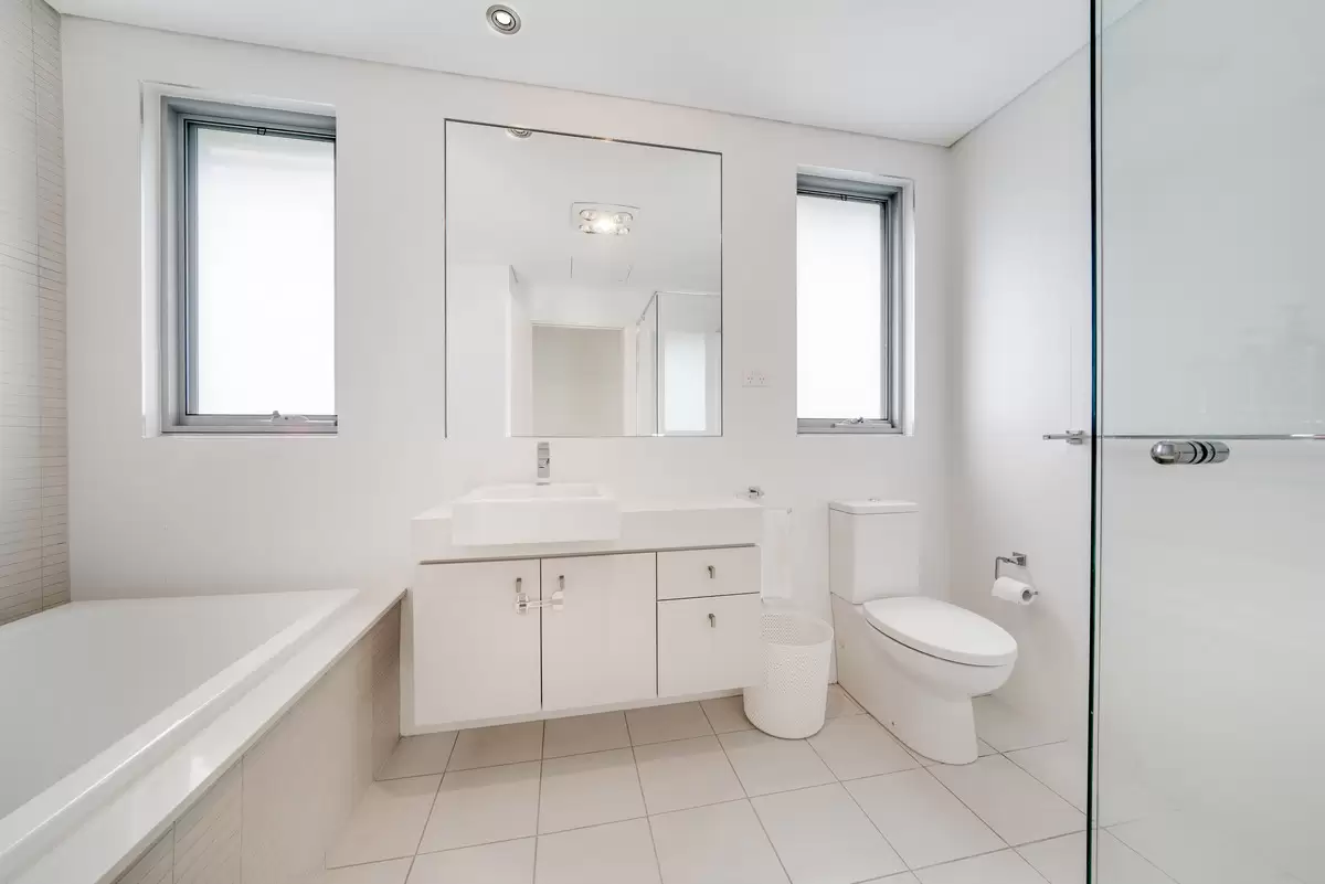34 Solent Circuit, Norwest Auction by ResponseRE - image 1