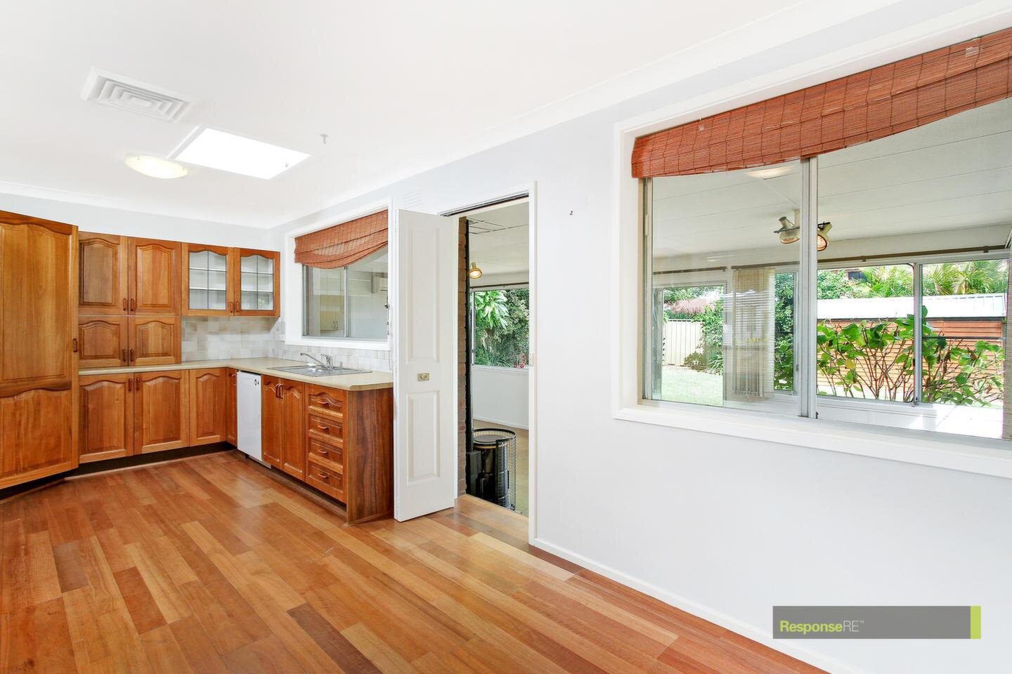 37 Lanhams Road, Winston Hills Sold by ResponseRE Walsh Sullivan Northmead - image 1