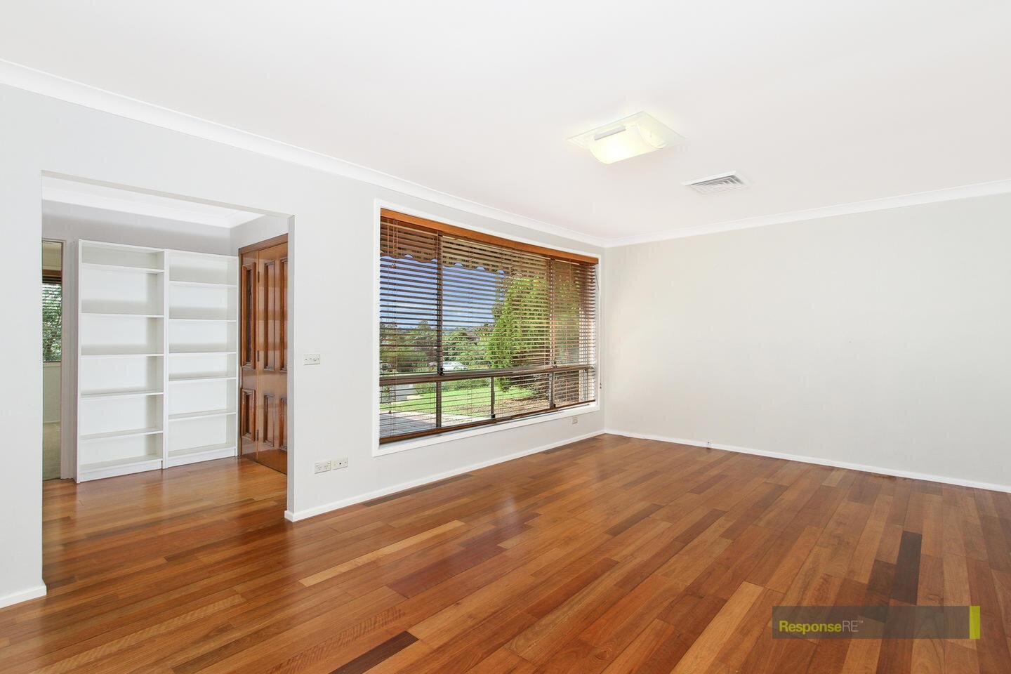 37 Lanhams Road, Winston Hills Sold by ResponseRE Walsh Sullivan Northmead - image 1