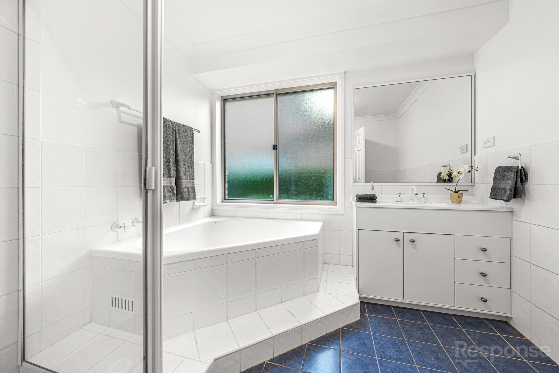30 Kinnard Way, Kellyville Sold by ResponseRE - image 1