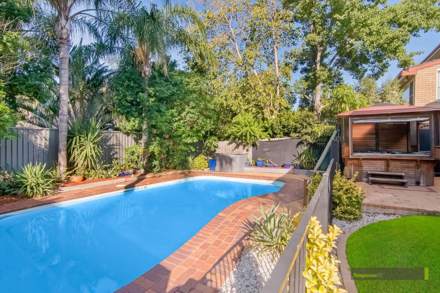 35 Stainsby Avenue, Kings Langley Sold by ResponseRE Walsh Sullivan Northmead - image 1