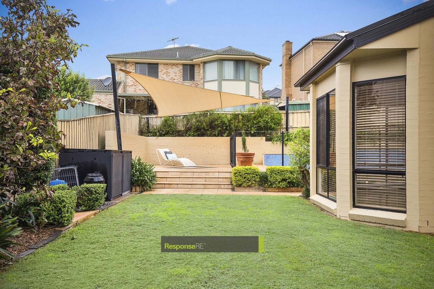 8 Fairmont Avenue, Norwest Sold by ResponseRE Walsh Sullivan Baulkham Hills - image 1