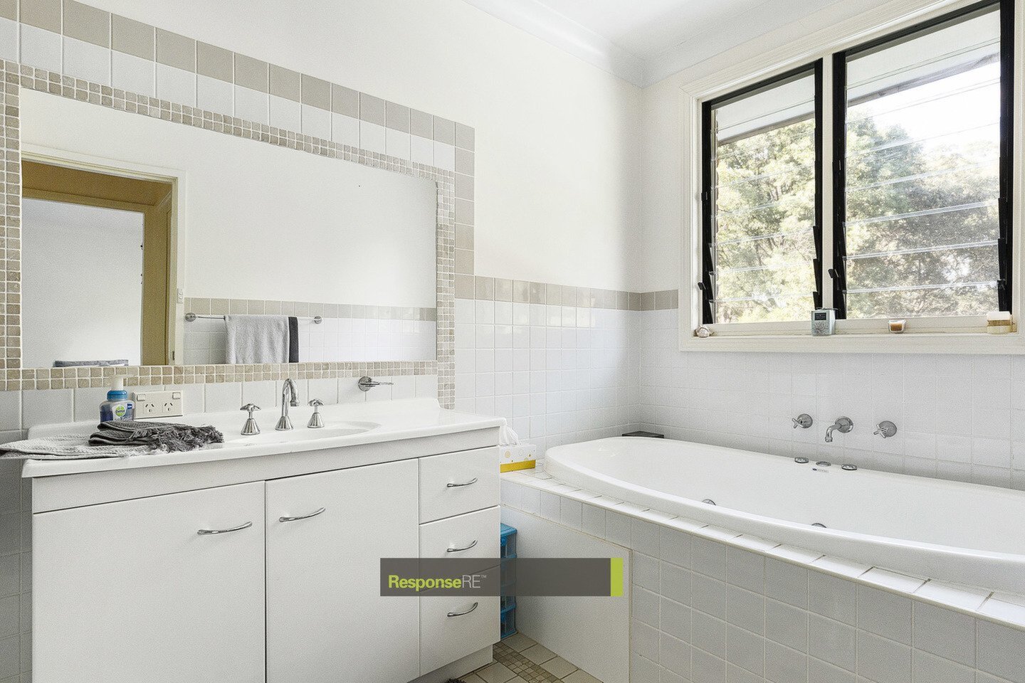 11 Cottonwood Place, Castle Hill Sold by ResponseRE Walsh Sullivan Baulkham Hills - image 1