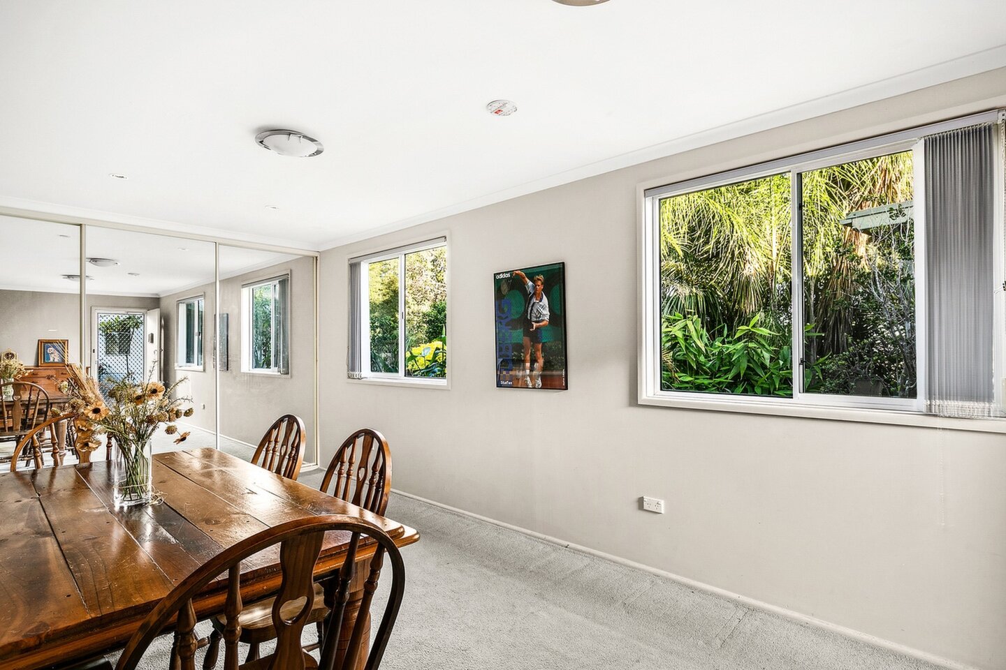 6 Veronica Crescent, Seven Hills Sold by ResponseRE Walsh Sullivan Baulkham Hills - image 1